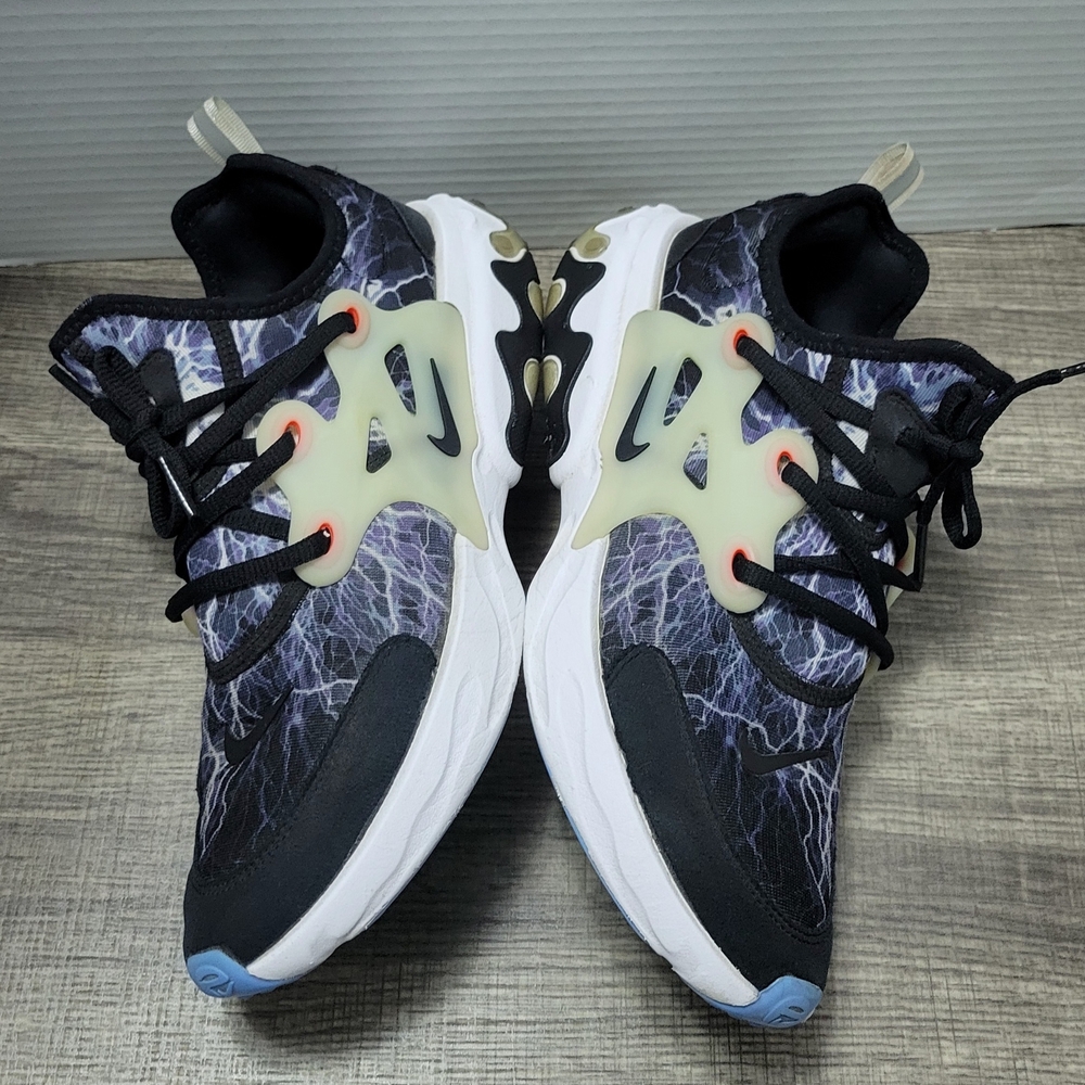 Nike Kids Lightning Print Sneakers - Size 6.5Y - Picture 5 of 8